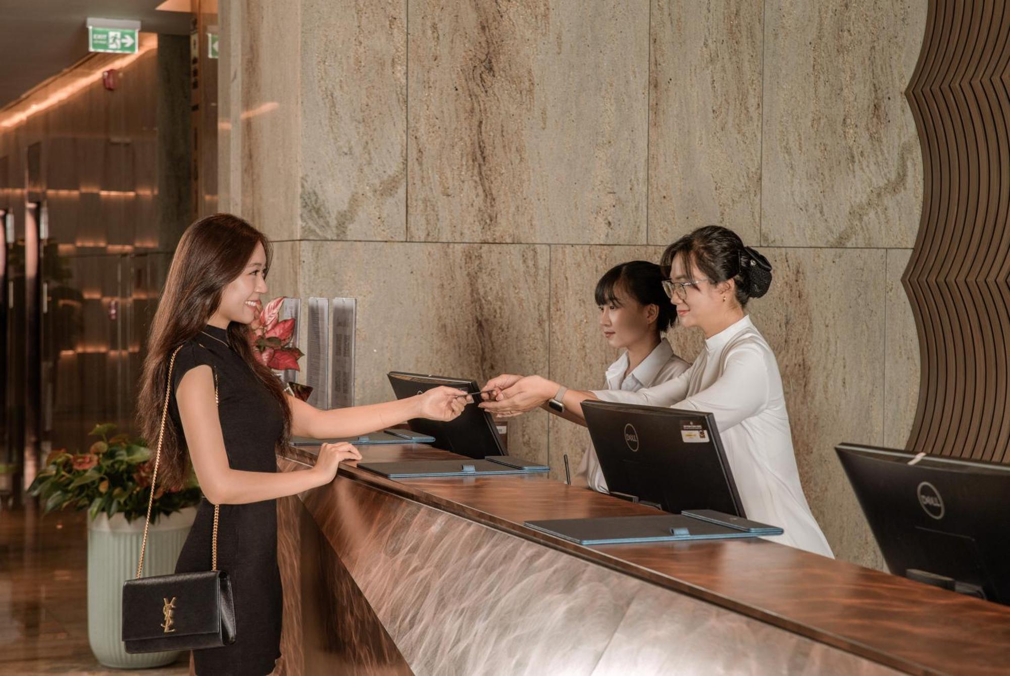 Awaken Da Nang Hotel Exterior foto